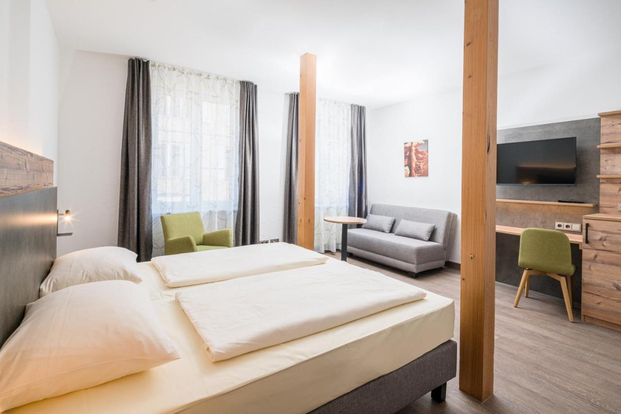Hotel Cafe Adler 24H Self Check In Triberg im Schwarzwald Ngoại thất bức ảnh