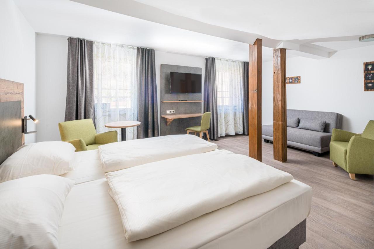 Hotel Cafe Adler 24H Self Check In Triberg im Schwarzwald Ngoại thất bức ảnh